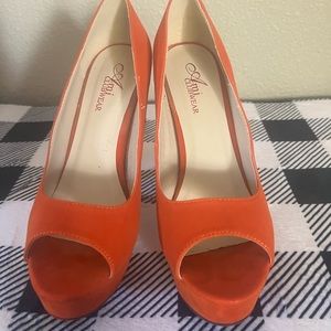 Women’s suede platform Heels